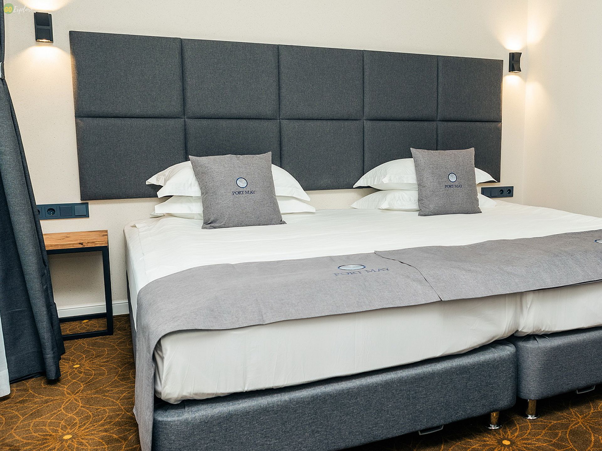 643f4714b855f_room-inside-big-3